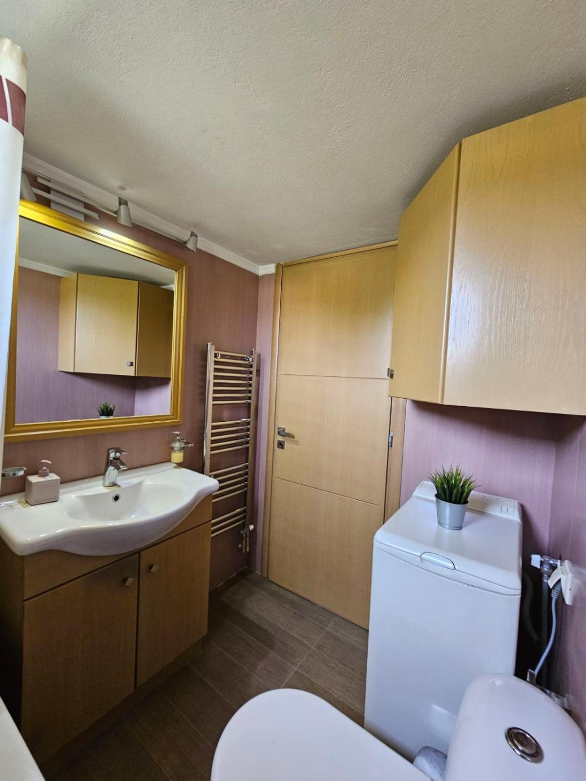 Апартаменты Orestis' Family House